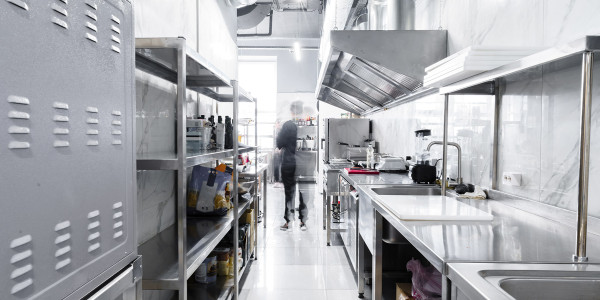 Limpiezas de Conductos de Extracción y Ventilación Navas de Estena · Cocina de Caterings